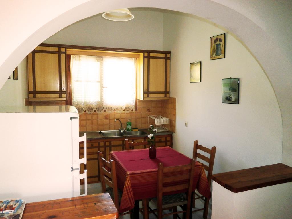 Paraskevi Apartments Ipsos Room photo